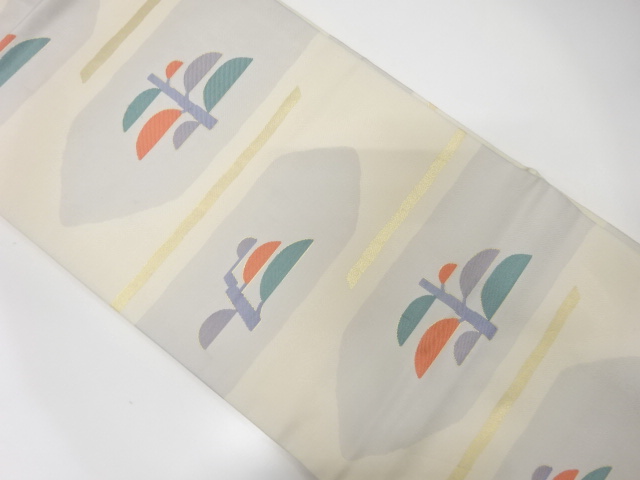 横段に樹木模様織出し名古屋帯